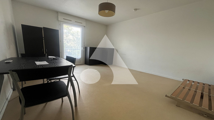 Ma-Cabane - Location Appartement NIORT, 21 m²