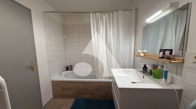 Ma-Cabane - Location Appartement NIORT, 24 m²