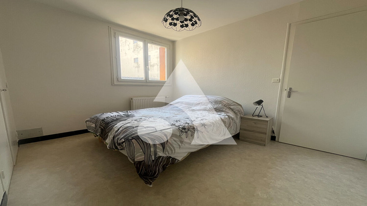 Ma-Cabane - Location Appartement NIORT, 39 m²