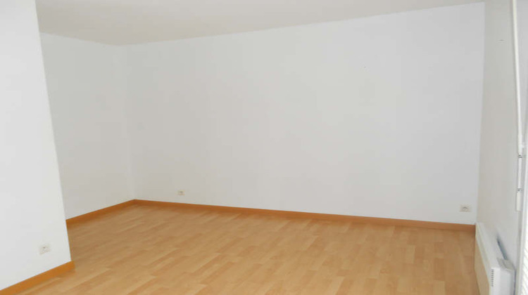 Ma-Cabane - Location Appartement NIORT, 20 m²