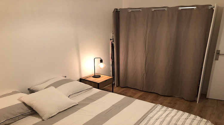 Ma-Cabane - Location Appartement NIORT, 28 m²