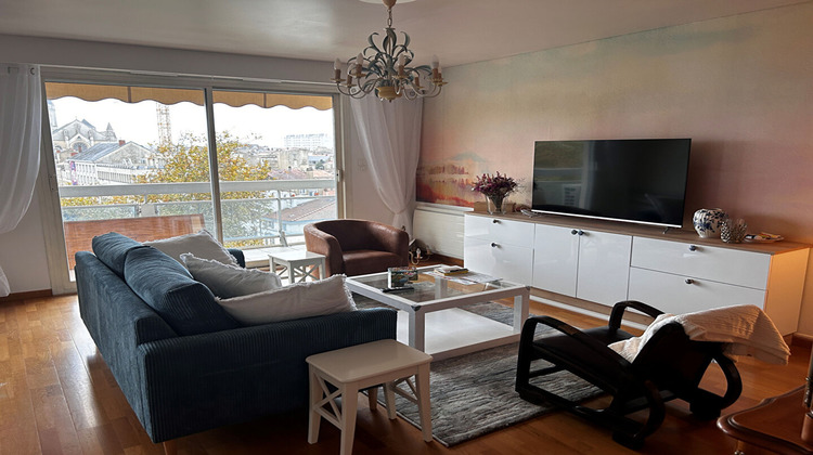 Ma-Cabane - Location Appartement NIORT-DE-SAULT, 70 m²