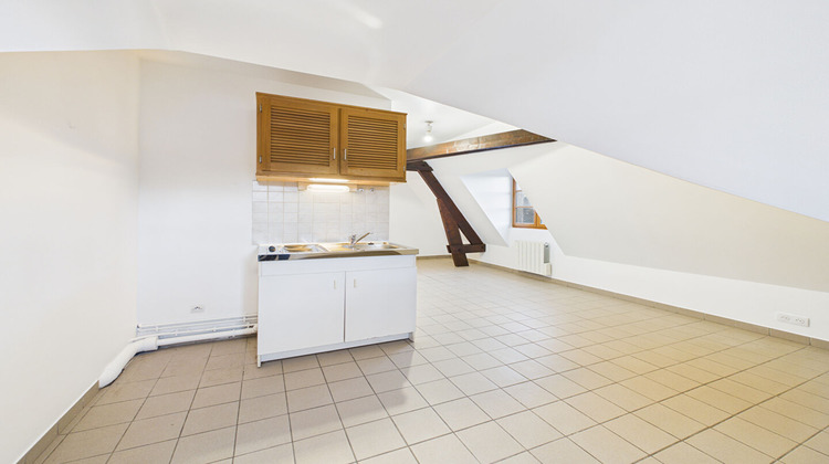 Ma-Cabane - Location Appartement NOGENT-LE-ROI, 18 m²