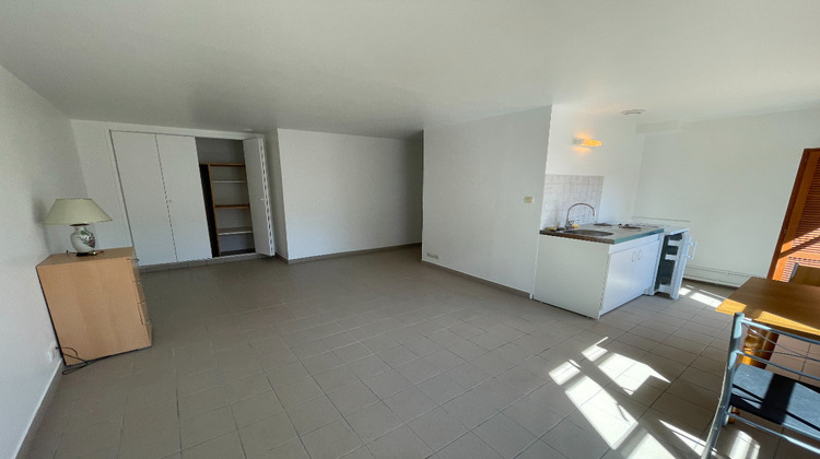 Ma-Cabane - Location Appartement NOGENT-LE-ROI, 24 m²