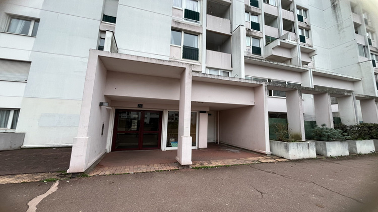 Ma-Cabane - Location Appartement Noisy-le-Grand, 9 m²