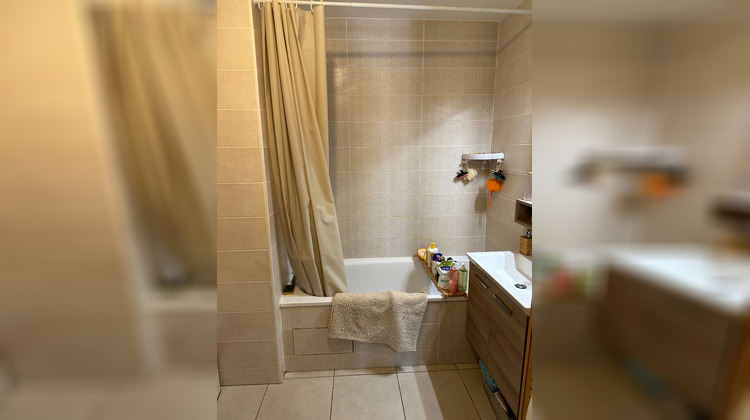 Ma-Cabane - Location Appartement NOISY-LE-GRAND, 80 m²