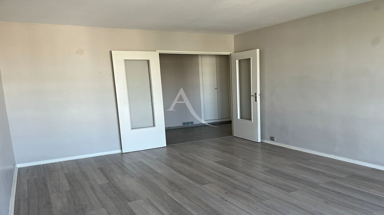 Ma-Cabane - Location Appartement NOISY-LE-GRAND, 61 m²