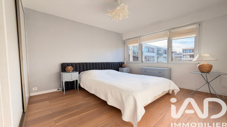 Ma-Cabane - Location Appartement Noisy-le-Roi, 102 m²