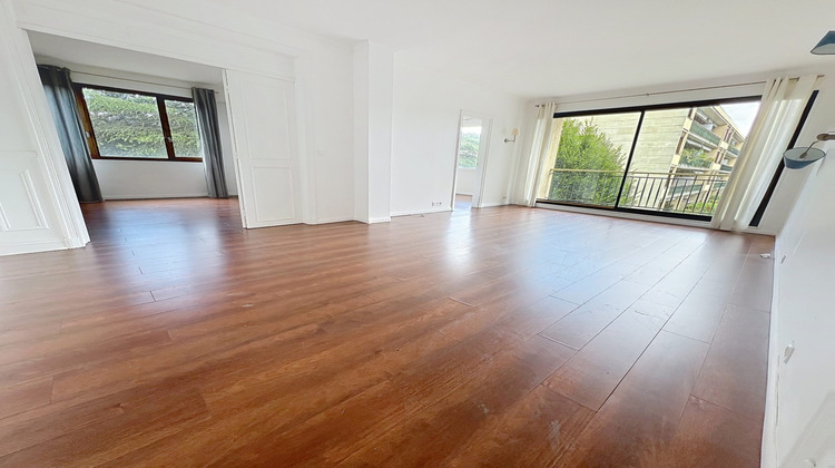 Ma-Cabane - Location Appartement Noisy-le-Roi, 117 m²