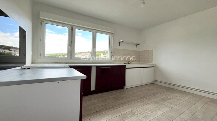 Ma-Cabane - Location Appartement NOTRE-DAME-DE-BONDEVILLE, 51 m²