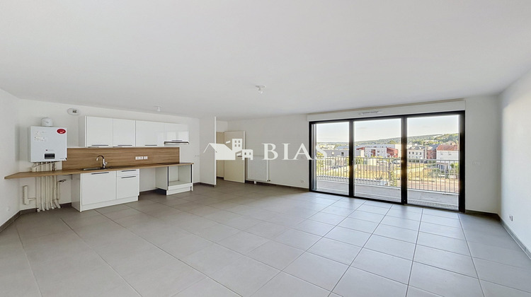 Ma-Cabane - Location Appartement Notre-Dame-de-Bondeville, 69 m²
