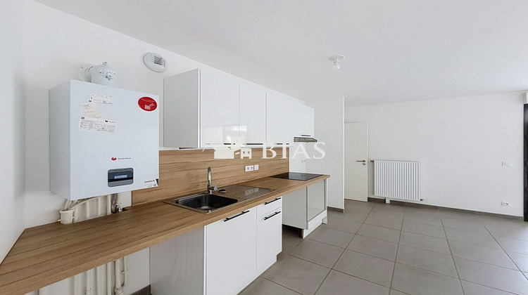 Ma-Cabane - Location Appartement Notre-Dame-de-Bondeville, 69 m²