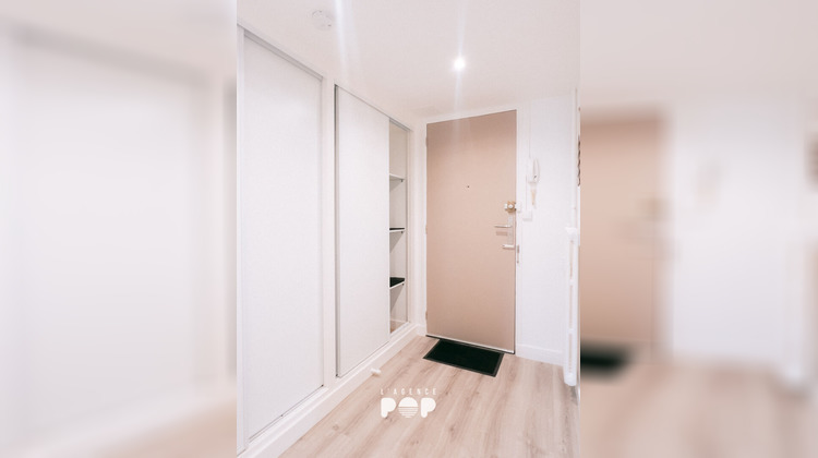 Ma-Cabane - Location Appartement NOTRE-DAME-DE-SANILHAC, 68 m²
