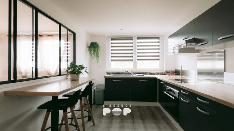 Ma-Cabane - Location Appartement NOTRE-DAME-DE-SANILHAC, 68 m²