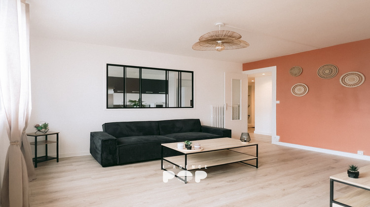 Ma-Cabane - Location Appartement NOTRE-DAME-DE-SANILHAC, 68 m²