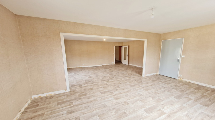 Ma-Cabane - Location Appartement NOYAL-SUR-VILAINE, 97 m²