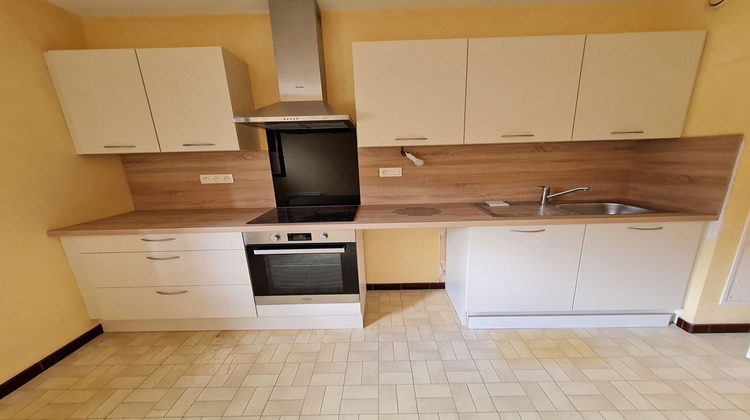 Ma-Cabane - Location Appartement NOYAL-SUR-VILAINE, 97 m²