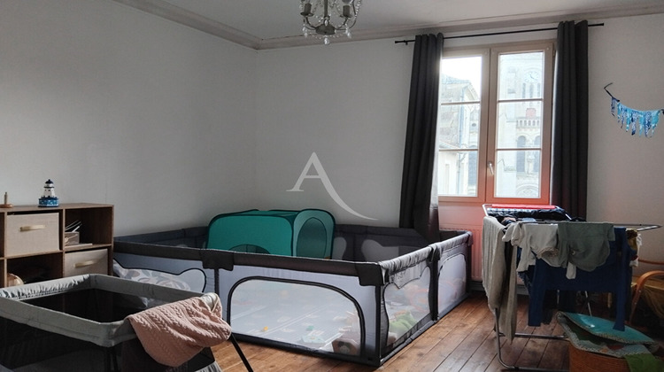 Ma-Cabane - Location Appartement NUEIL-SUR-LAYON, 121 m²