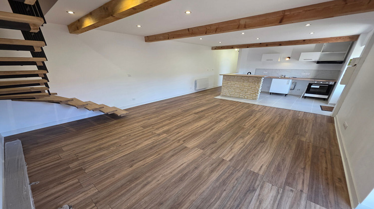 Ma-Cabane - Location Appartement NURIEUX-VOLOGNAT, 52 m²