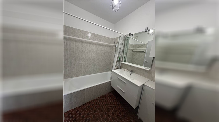 Ma-Cabane - Location Appartement Nyons, 29 m²