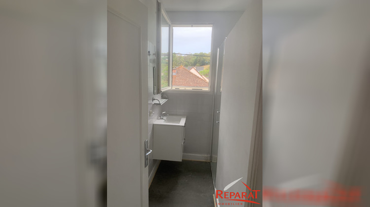 Ma-Cabane - Location Appartement Objat, 64 m²