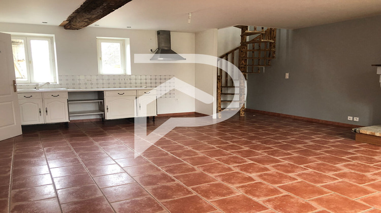 Ma-Cabane - Location Appartement OISSERY, 69 m²