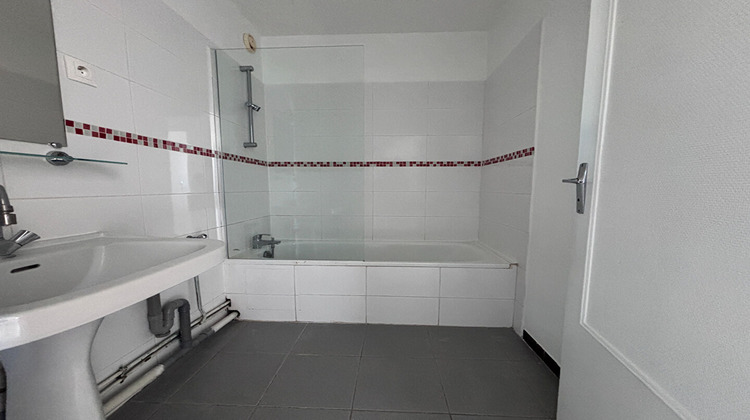 Ma-Cabane - Location Appartement OLIVET, 62 m²