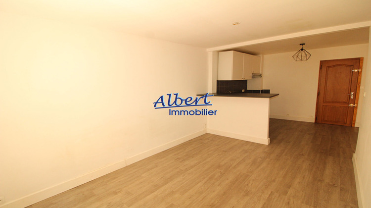 Ma-Cabane - Location Appartement OLLIOULES, 29 m²