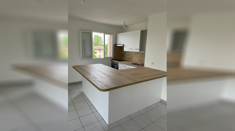 Ma-Cabane - Location Appartement ONDES, 65 m²