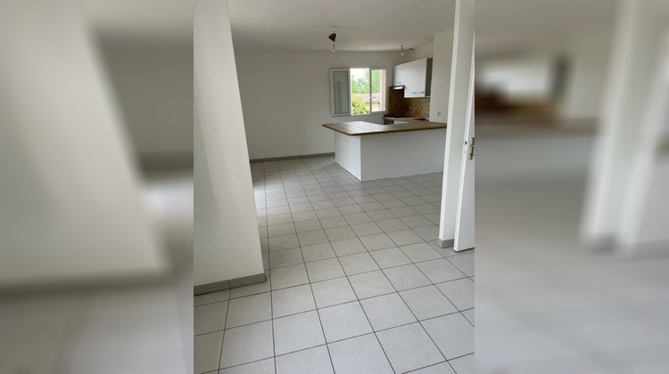 Ma-Cabane - Location Appartement ONDES, 65 m²