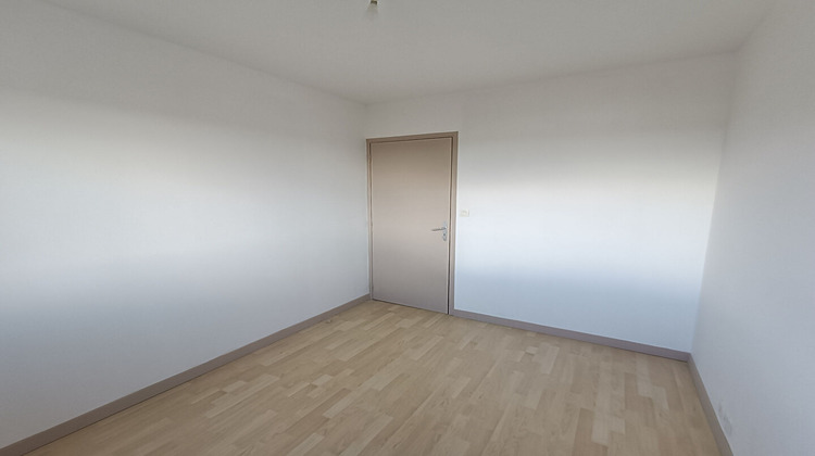 Ma-Cabane - Location Appartement ONET-LE-CHATEAU, 28 m²