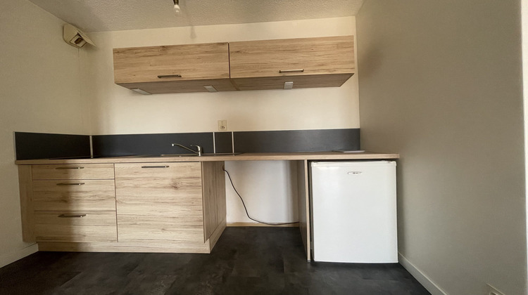 Ma-Cabane - Location Appartement Onet-le-Château, 38 m²
