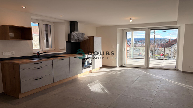 Ma-Cabane - Location Appartement ORCHAMPS-VENNES, 75 m²