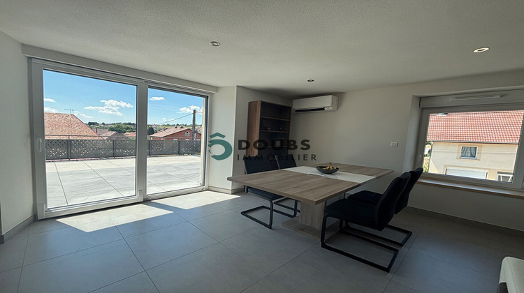 Ma-Cabane - Location Appartement ORCHAMPS-VENNES, 60 m²