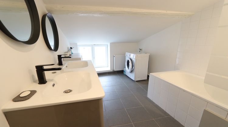 Ma-Cabane - Location Appartement Oullins, 72 m²