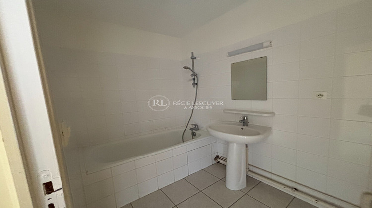 Ma-Cabane - Location Appartement OULLINS, 50 m²