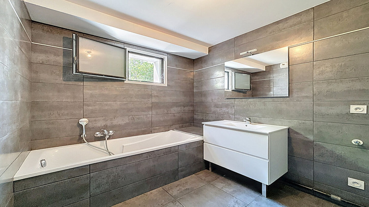 Ma-Cabane - Location Appartement OULLINS, 47 m²