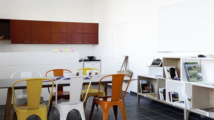 Ma-Cabane - Location Appartement OULLINS, 143 m²