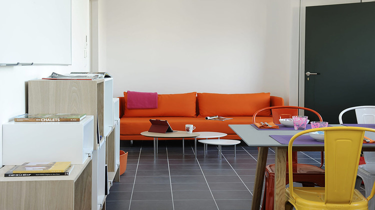 Ma-Cabane - Location Appartement OULLINS, 143 m²