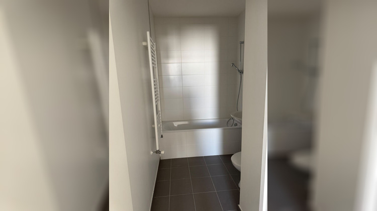 Ma-Cabane - Location Appartement OULLINS, 50 m²