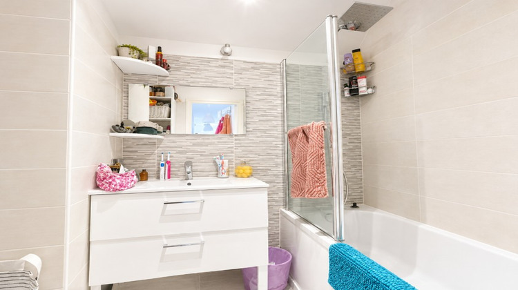 Ma-Cabane - Location Appartement OULLINS, 73 m²