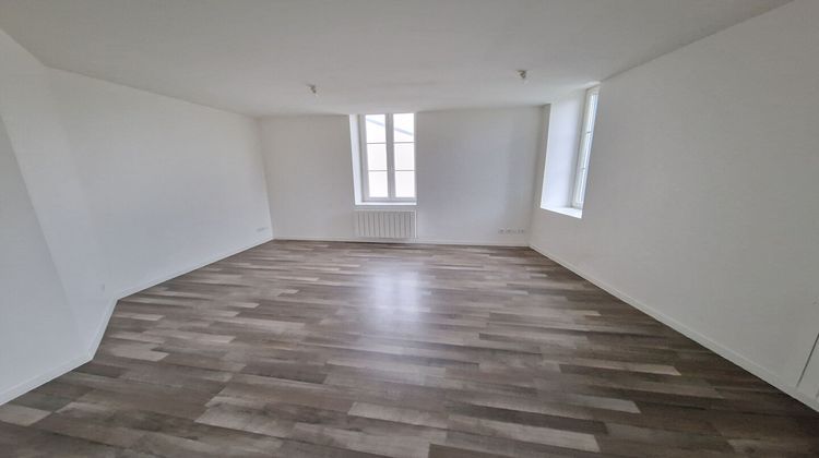 Ma-Cabane - Location Appartement OYONNAX, 76 m²