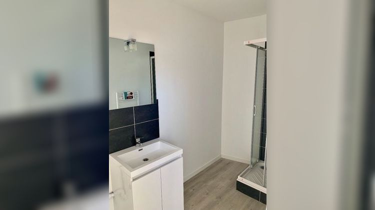 Ma-Cabane - Location Appartement OYONNAX, 76 m²