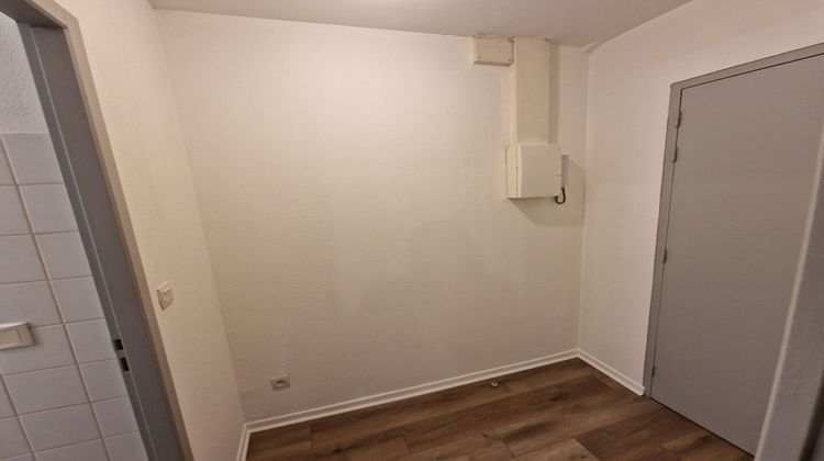 Ma-Cabane - Location Appartement OYONNAX, 51 m²