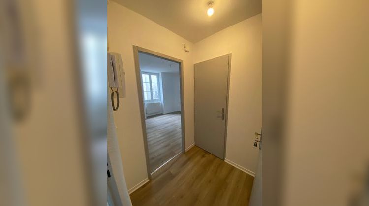 Ma-Cabane - Location Appartement OYONNAX, 37 m²