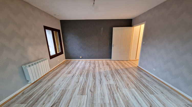 Ma-Cabane - Location Appartement OYONNAX, 60 m²