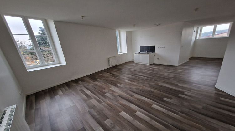 Ma-Cabane - Location Appartement OYONNAX, 76 m²