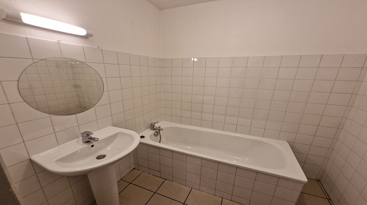 Ma-Cabane - Location Appartement OYONNAX, 96 m²