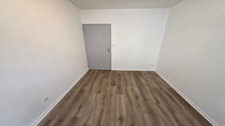 Ma-Cabane - Location Appartement OYONNAX, 51 m²