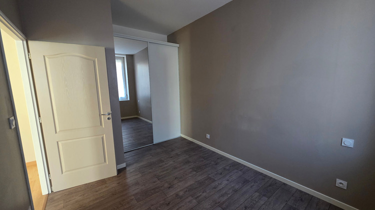 Ma-Cabane - Location Appartement OYONNAX, 40 m²